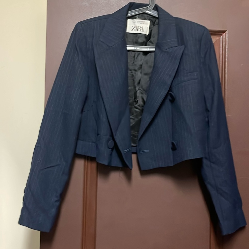 ZARA Double Breasted pinstripe crop blazer large only worn once